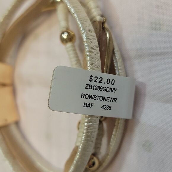 Francesca's Anastasia Ivory and Gold Tone Five Strand Bracelet - Picture 6 of 6